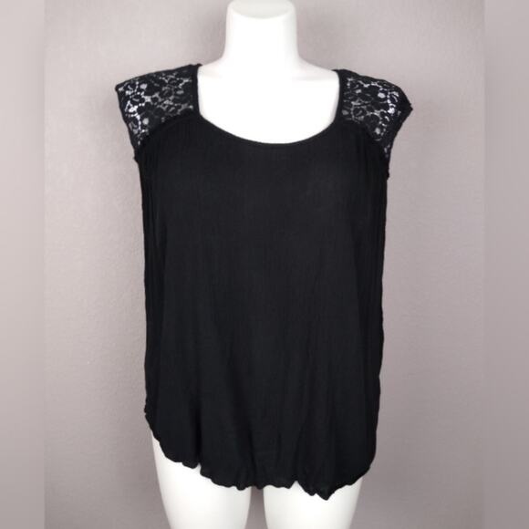 Lovesick High low lace detail top size 2 - Picture 9 of 10